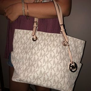 Michael Kors Jet Set Travel Small Logo Tote